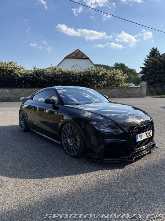 Audi TT TT RS 2011