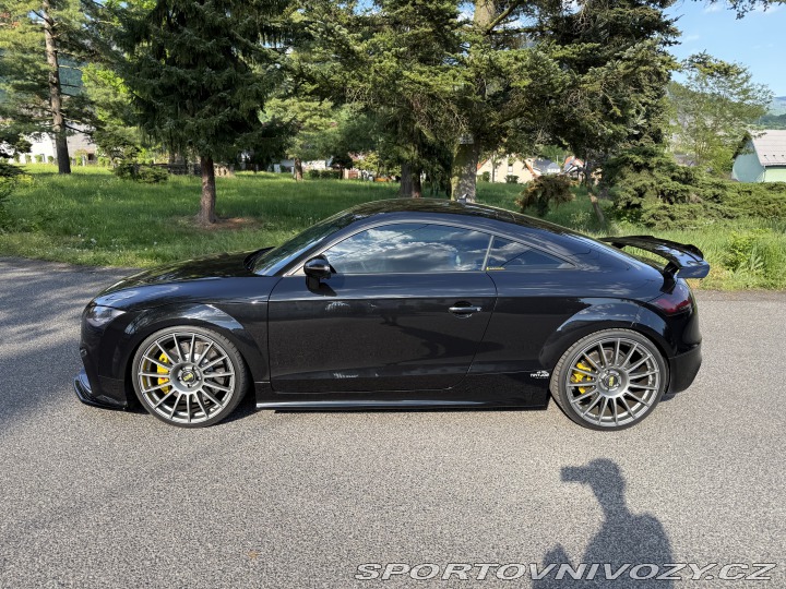 Audi TT TT RS 2011
