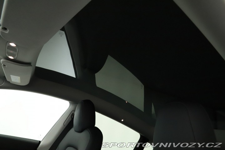 Tesla Model Y Long Range AWD 75kWh 2021