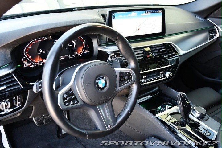 BMW 5 530d xD M-SPORT TAŽNÉ ČR 2023