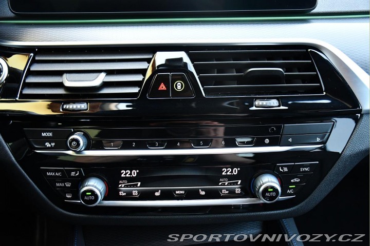 BMW 5 530d xD M-SPORT TAŽNÉ ČR 2023