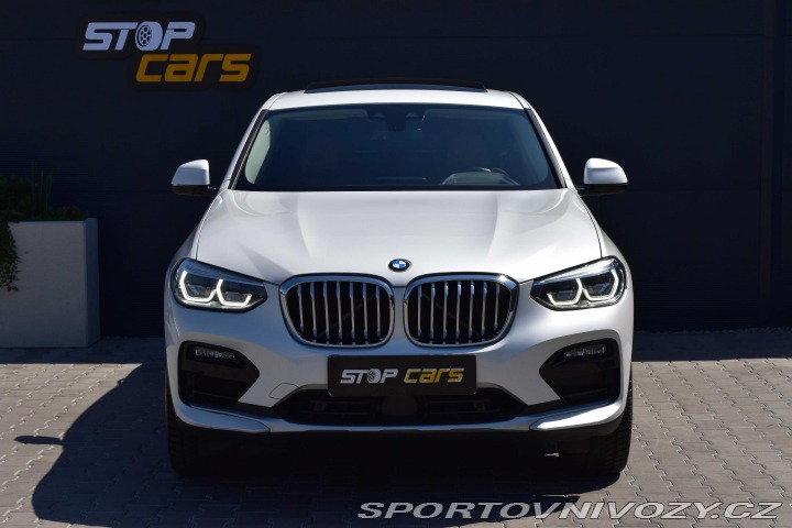 BMW X4 xDrive30d *NEZ.TOPENÍ*ČR 2021