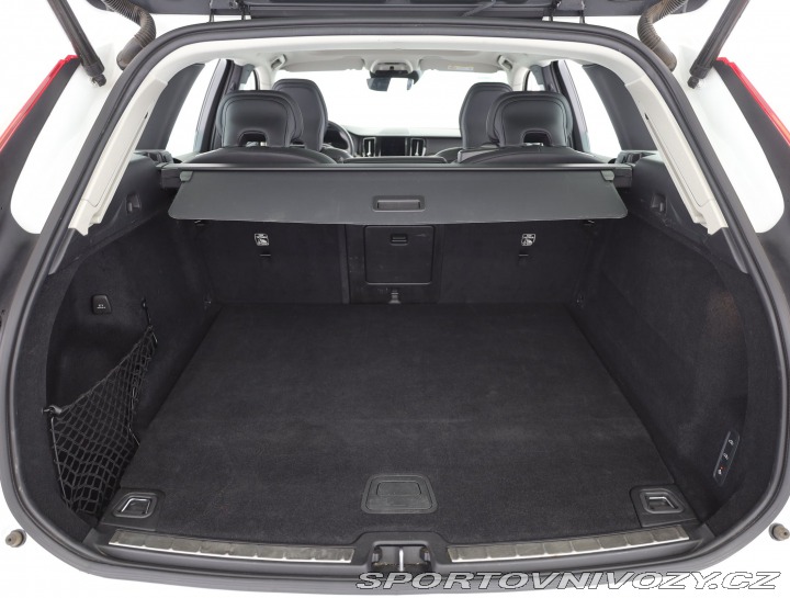 Volvo Ostatní modely XC60 T8 Twin Engine 2021