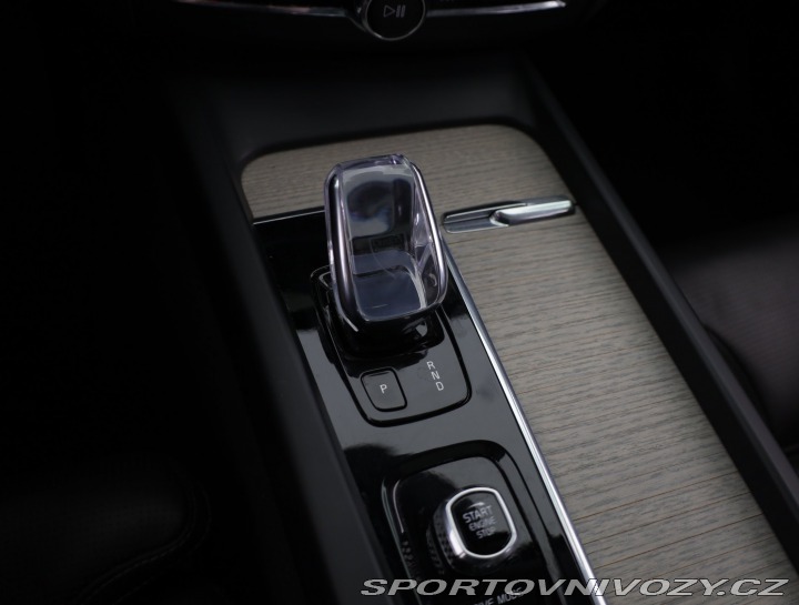Volvo Ostatní modely XC60 T8 Twin Engine 2021