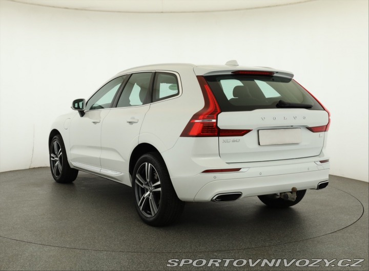 Volvo Ostatní modely XC60 T8 Twin Engine 2021