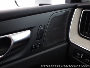 Volvo Ostatní modely XC60  T8 Twin Engine 2021