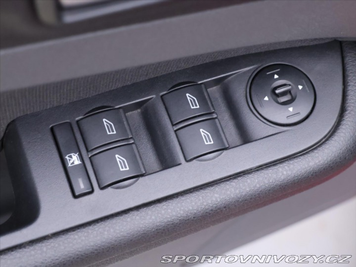 Ford Ostatní modely Focus 2,0 i 107KW Klima PininFa 2007