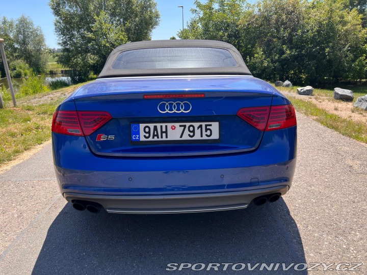 Audi S5 Cabrio 2015