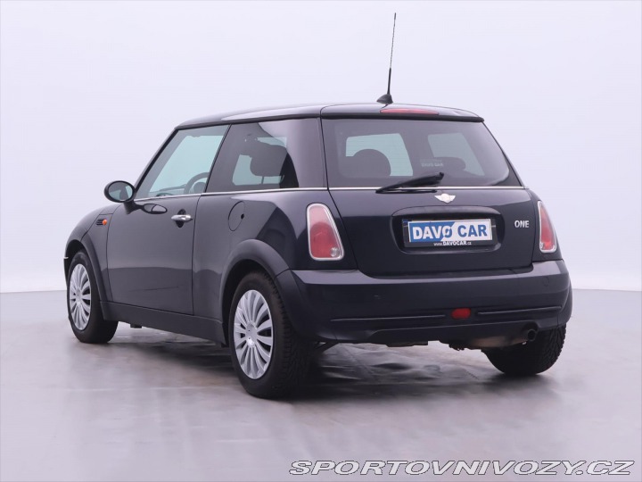 Mini One 1,6 i 66kW Klima Panorama 2006