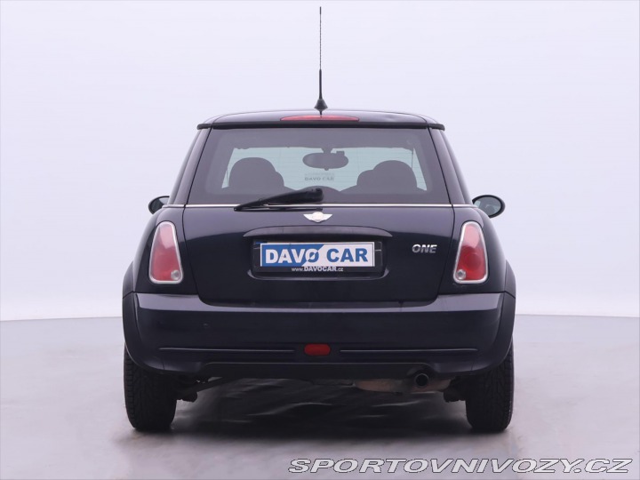 Mini One 1,6 i 66kW Klima Panorama 2006