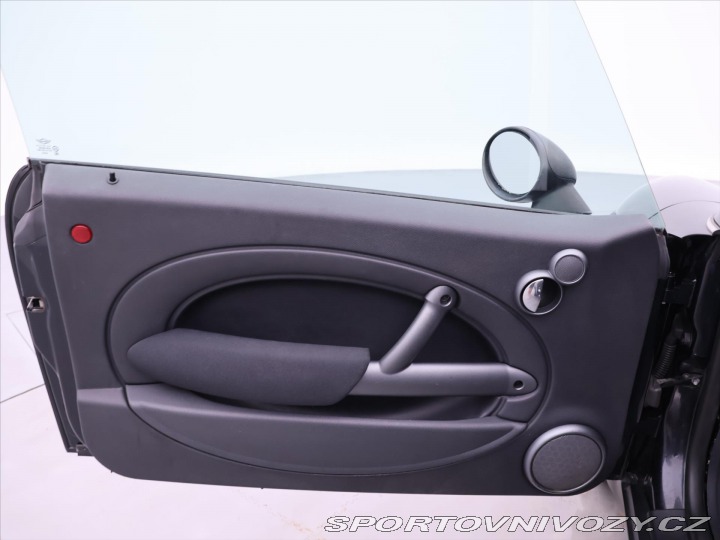 Mini One 1,6 i 66kW Klima Panorama 2006