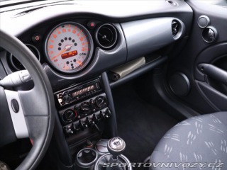 Mini One 1,6 i 66kW Klima Panorama 2006