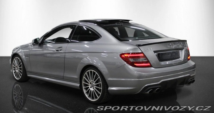 Mercedes-Benz C 63 AMG 2012