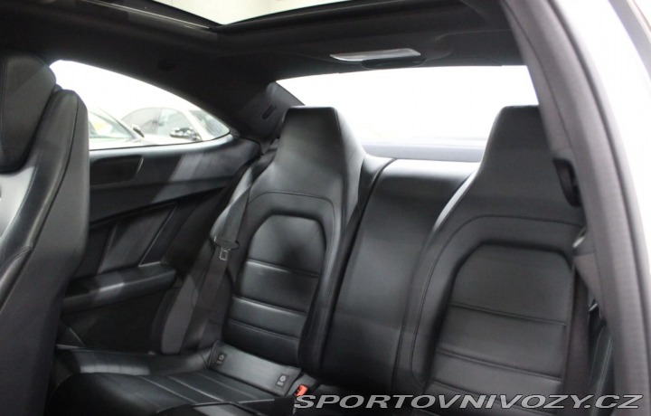 Mercedes-Benz C 63 AMG 2012