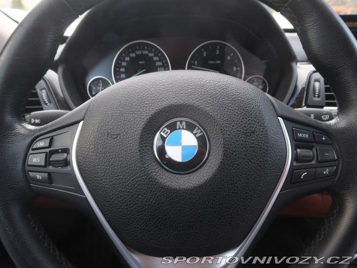 BMW 3 GT Luxury Line 330d xDriv 2015