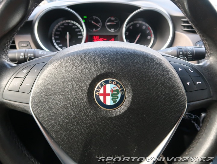 Alfa Romeo Giulietta 1.4 T MultiAir 2015