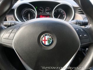 Alfa Romeo Giulietta 1.4 T MultiAir 2015