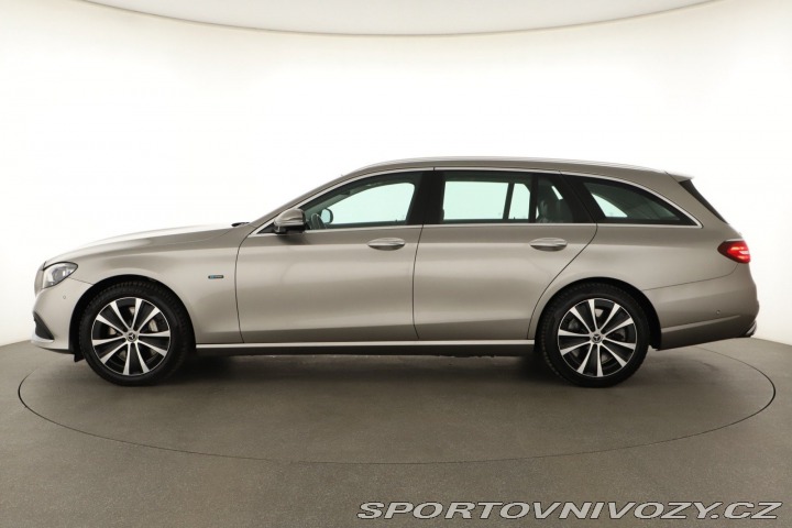 Mercedes-Benz E E 300de 2021