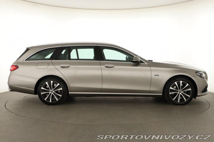 Mercedes-Benz E E 300de 2021