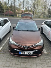 Toyota  Avensis 2,0