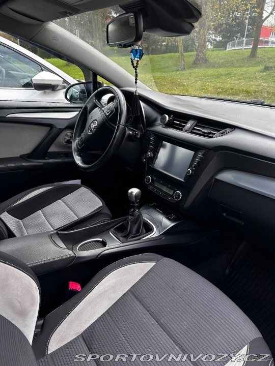 Toyota Ostatní modely Avensis 2,0 2015