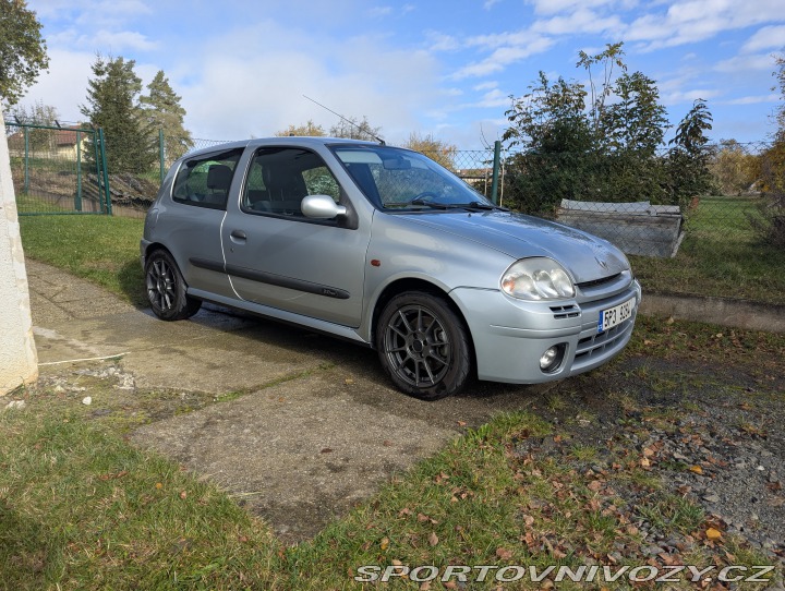 Renault Clio Sport 172 ph1 2001