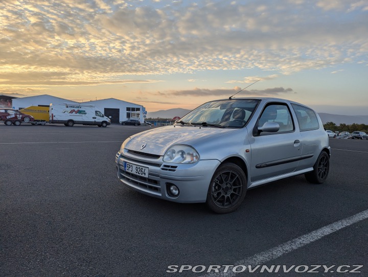 Renault Clio Sport 172 ph1 2001
