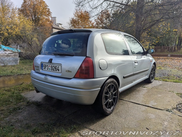 Renault Clio Sport 172 ph1 2001