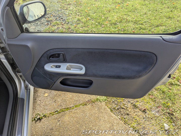 Renault Clio Sport 172 ph1 2001