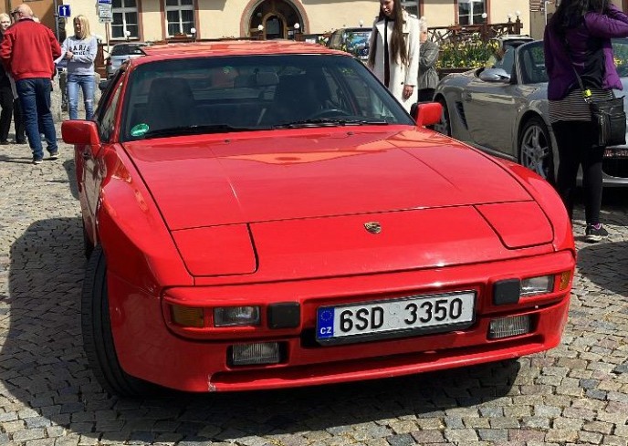 Porsche 944 2,7