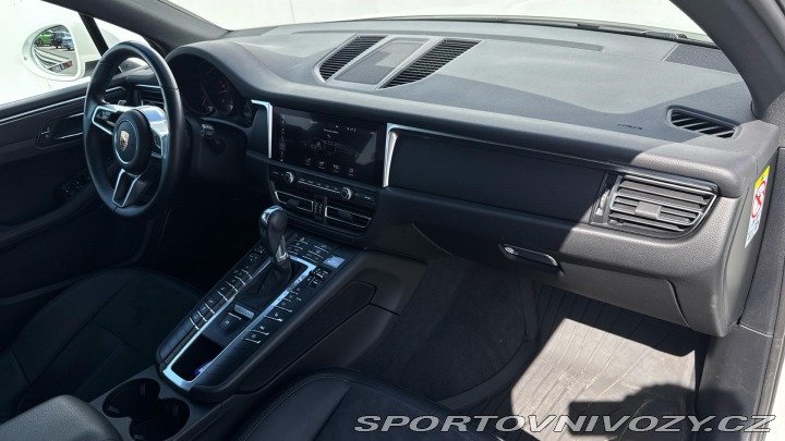 Porsche Macan 2021