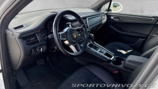 Porsche Macan  2021