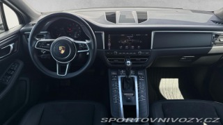 Porsche Macan  2021