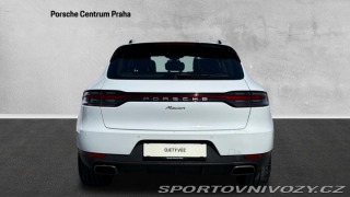 Porsche Macan  2021