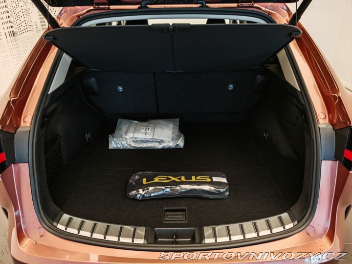Lexus Ostatní modely NX 450h plus 450h+ Plug-in Hybrid EXEC 2024