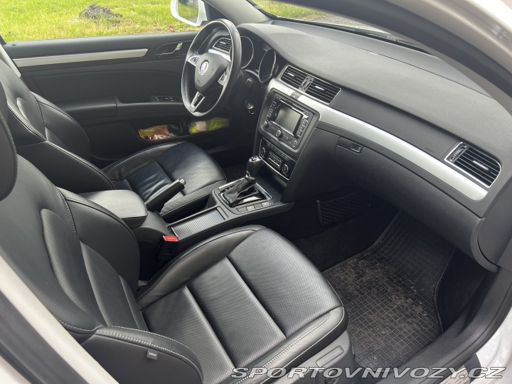 Škoda Superb Škoda Superb 3.6 FSI 2013
