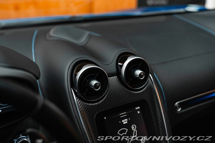 McLaren GT Panorama, B&W 2023