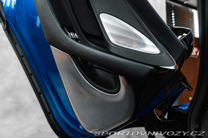 McLaren GT Panorama, B&W 2023