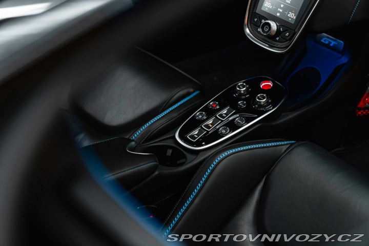 McLaren GT Panorama, B&W 2023