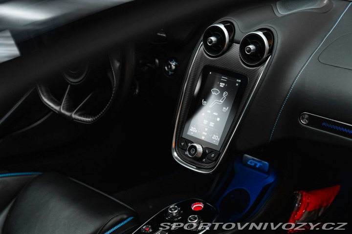 McLaren GT Panorama, B&W 2023