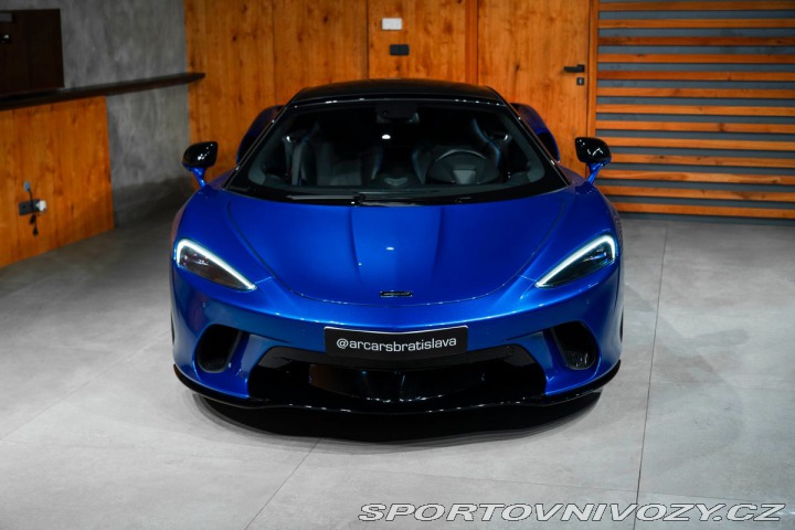 McLaren GT Panorama, B&W 2023