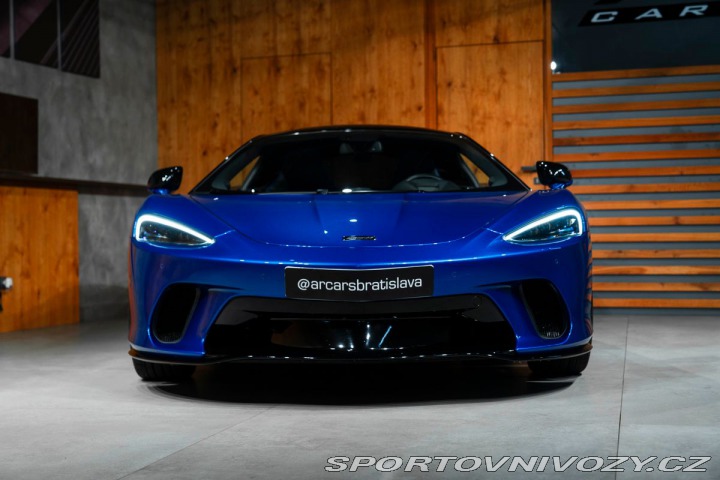 McLaren GT Panorama, B&W 2023