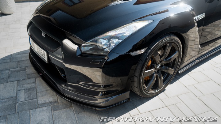 Nissan GT-R R35 Black Edition 2009