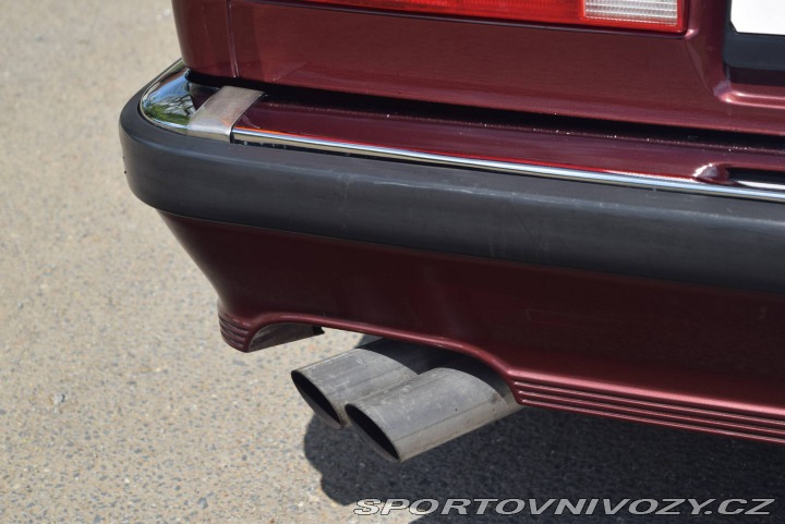 BMW 3 E30 325i 1983
