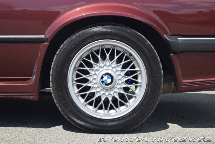 BMW 3 E30 325i 1983