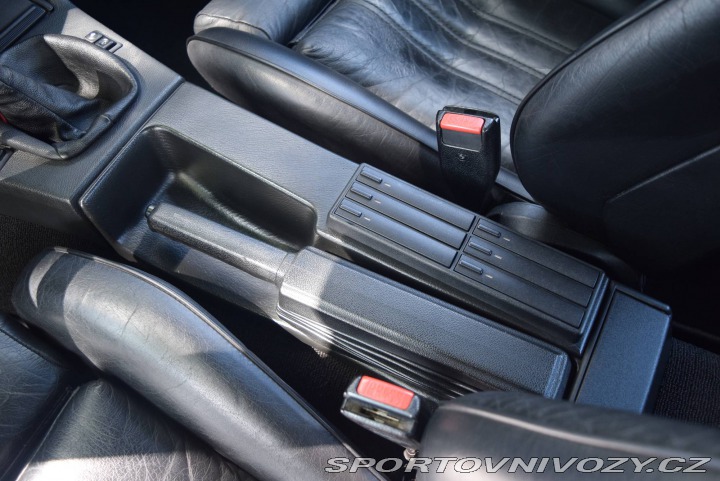 BMW 3 E30 325i 1983