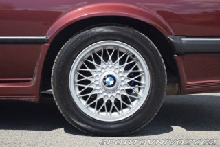 BMW 3 E30 325i 1983