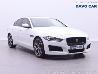 Jaguar XE 3,0 i 280kW LED. Panorama