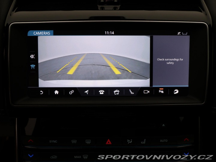 Jaguar XE 3,0 i 280kW LED. Panorama 2018