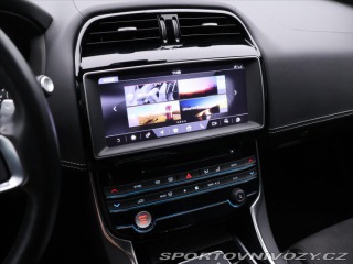 Jaguar XE 3,0 i 280kW LED. Panorama 2018